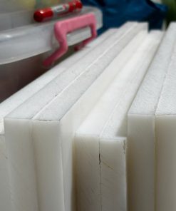 Nhựa PE tấm dày 60 ly - 60mm (1000x2000x60mm)
